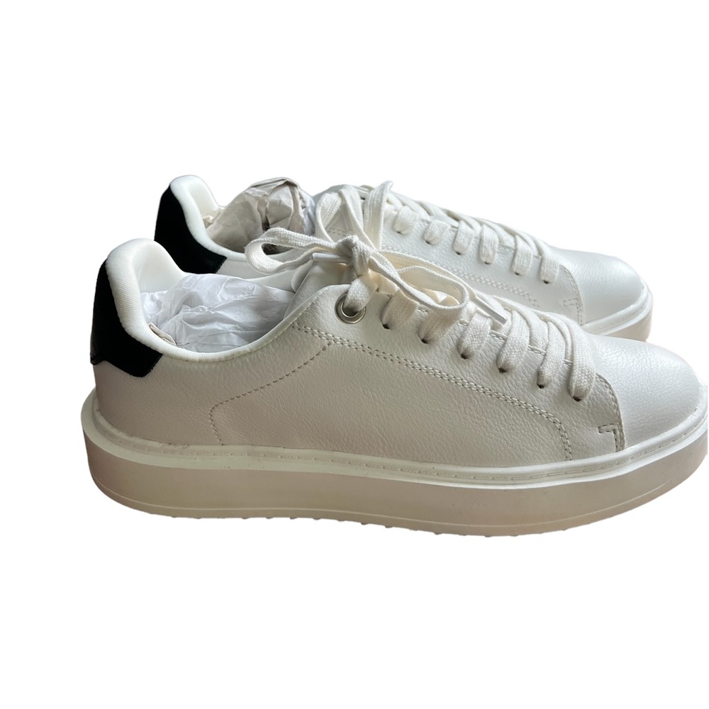 Steve Madden Sneaker